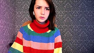 Cute amateur webcam teen girl toying pussy on webcam
