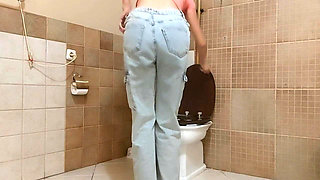 Backstage "she Peed and Wiped Her Wet, Hairy Pussy