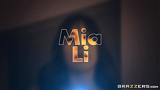 Dick Deep In The Designer With Jessy Jones, Mia Little - Brazzers