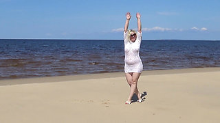 Golden Rain 96 - Piss on Beach