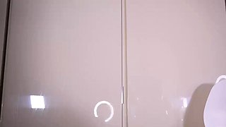 Big boob brunette masturbates on webcam