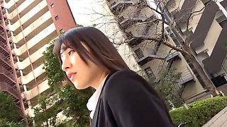 巨乳女子大生がパンスト破られバイブ責めと手マンで腰モゾモゾ感じまくり