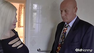 British Blonde MILF Maggie Moon Hardcore With Sam Bourne