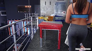 Alya Stark's Steamy Gym Affair with European Passion