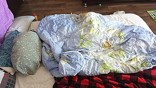Hot foreplay with a couple, massage with oil on their bodies. Licks his wife's vulva until orgasm. Sensual oral sex of an amateu