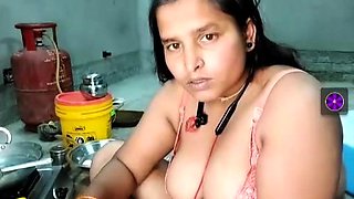 indian wife showing her breasts 8541122568741022365547885539