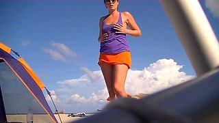 Amateur girlfriend fingered and rammed outdoors at the beach