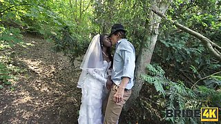 Sexy Ebony Runaway Bride Fucks With an Insurance Agent In the Woods While Her Fiancé Is Looking For Her