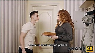 Stud Doesnt Blow A Chance To Have Sex With Milf In The Kitchen - Tanya Foxxx