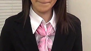 Japanese Student Gets Her Bush Licked While She Suck Few Guys