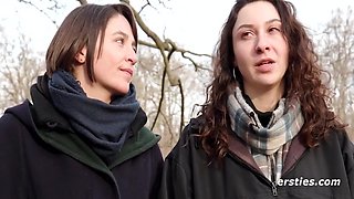 Lustful Tub, Wild Bed - This Date Ends In Climax - Lindsey Cruz And Lesbian Fingering
