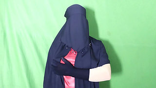 Bengali housewife spends night with office boss and talks dirty