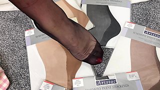 Mrs Mature Feet Wearing Her Original Harmony Points