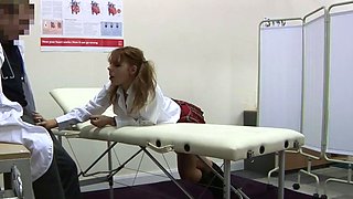 Petite CFNM babe get pounded in 3way
