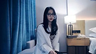 Roasted chicken with glasses
