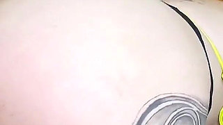 It's Impossible Not to Get Turned on Seeing the Perfect Ass of This Latina Redhead