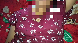 Indian Housewife Puts Her Husband's Penis in Her Mouth, Sucks His Milk and Enjoys It