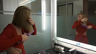 Iggy s mouth watering dress and hot ass make you cum by ATK Girlfriends: Porn