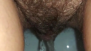 Housewife Pissing