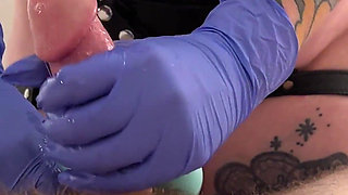 Mrbitchboys Shoeshining Treat