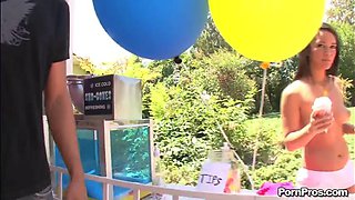 Bliss Lei snow cone saleswomen