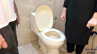 Pakistani Jeju Fuck Her Hot Latina Sali in the Toilet (hindi Audio)