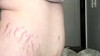 Horny fetish blonde slut toys her big ass in hi def