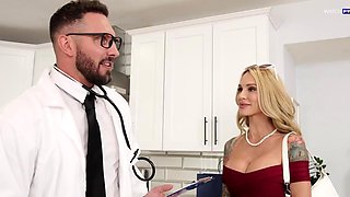 Sarah Jessie - PORN STAR FUCKS THE DOCTOR