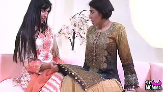 Aaliyah Stepmom Sahara On Sex Toys