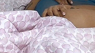 Young Athlete Gave Her Pussy with Her Legs on Her Head and Without a Condom to Her Friend