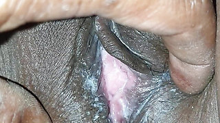 Desi grool pussy indian girl licking pussy