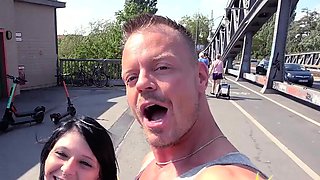 Bigass public babe analdrilled outdoor