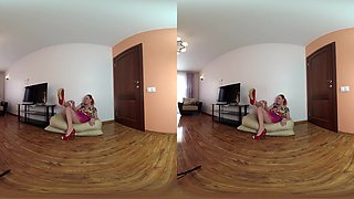 Natalired In Skype Session; Amateur Redhead Solo Masturbation With Toy