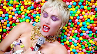 Midnight Sky Miley Cyrus (Good Parts)