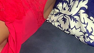 Fucking Her Mature Pussy on the Couch Missionary