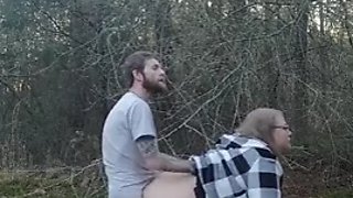 BBW with a fat ass gets fucked doggystyle outdoors in public by a skinny guy