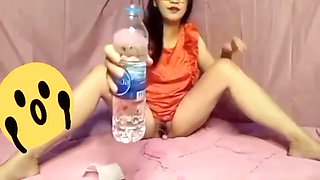 Sexy Cute Asian Girl Fingering Hairy Pussy