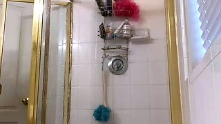 Cute amateur brunette naughty in solo jerking show on camera