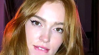 Amateur Webcam Teen Masturbates And Teases