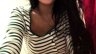 Amateur Webcam Teen Masturbates And Teases