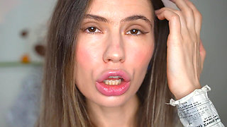 Sexy Girl Lip Smelling Gfe