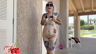 Shaking My Ass & Showering Naked at the Public Pool