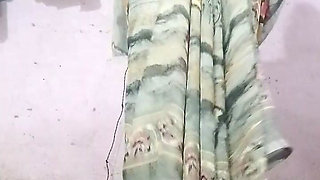 Desi girl masterbating fingerings