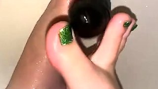 Piss fetish WAM gal solo toys