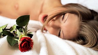Hot teen lauryn may solo toying