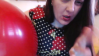 Your stepmother play with this balloon