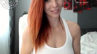 Hot Busty Webcam Babe Masturbate Solo