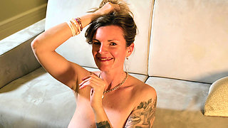 Hot MILF Fucks with Room Service Guy