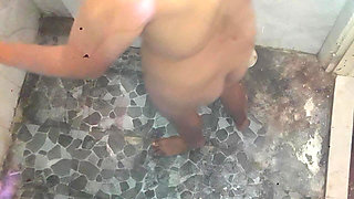 Nude Couple Bathing Whilst Suck Boobs