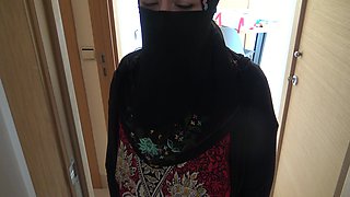 British Muslim Woman Enters a Hotel in Liverpool